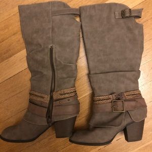 Women’s fashion boots